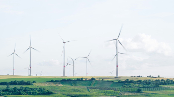 Green Energy Surge: Impact on Local Economies & Sustainability