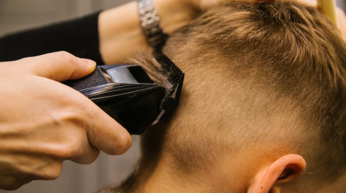 Subtle warning signs that YOUR barber is filthy...after surge in ringworm linked to unsanitary haircuts